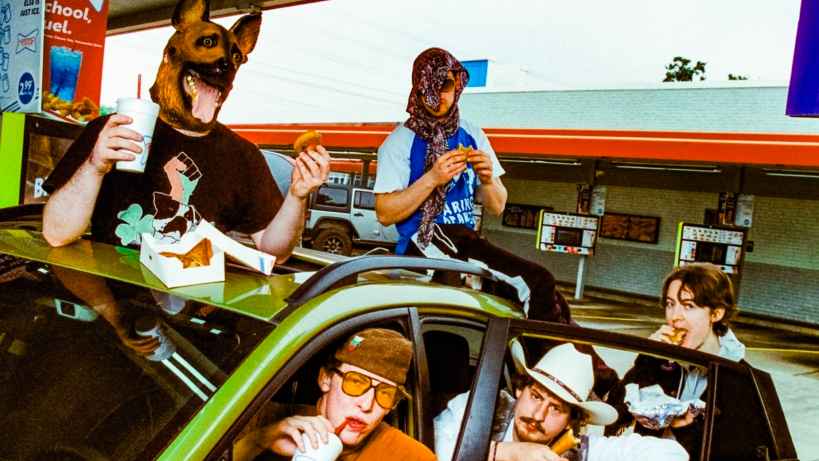 Kommt nach Hamburg: die Londoner Indieband Fat Dog.