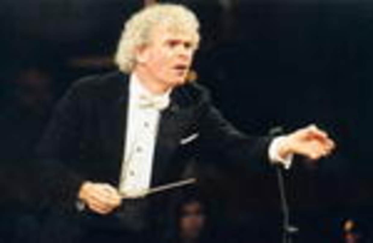 Gerät ins Visier von EuroArts: Sir Simon Rattle