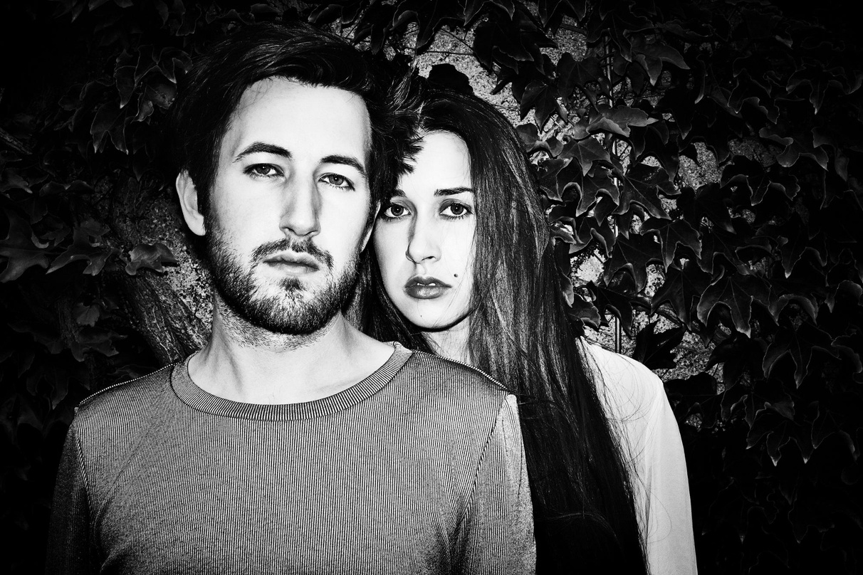 Spielen bei Eurosonic Noorderslag: das deutsche Folkduo Sarah And Julian