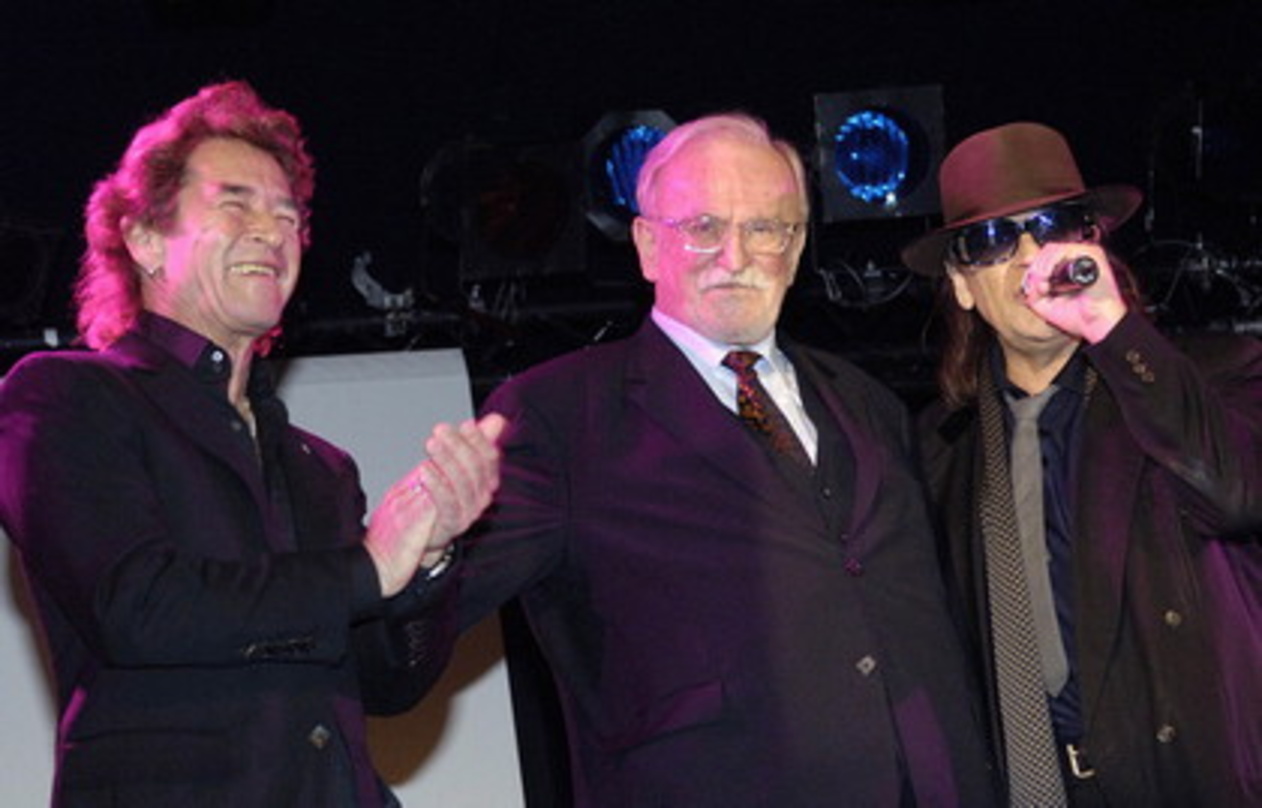 Geehrt: Fritz Rau (M.) mit Peter Maffay und Udo Lindenberg (r.)