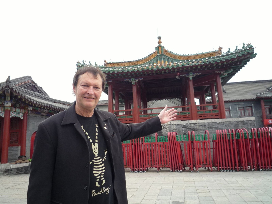 Mit Haindling auf China-Trip: Hans-Jürgen Buchner