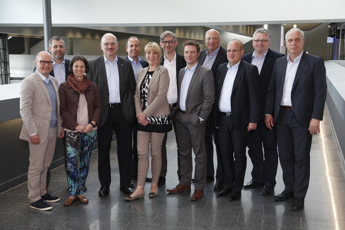 Wurde neu gewählt (von links): Der EVVC-Vorstand mit Gerhard Stübe, Peter Rengel, Ilona Jarabek, Joachim König, Stefan Holzporz, Britta Keusch-Prohaszka, Stephan Kipp, Christian Müller, He...