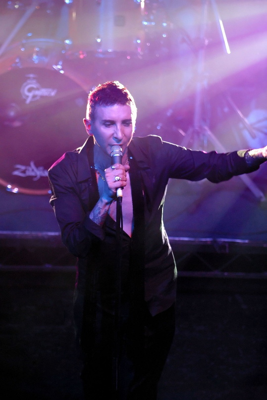 Zelebriert mit besonderen Varieté-Shows sein 30-jähriges Bühnenjubiläum: Marc Almond