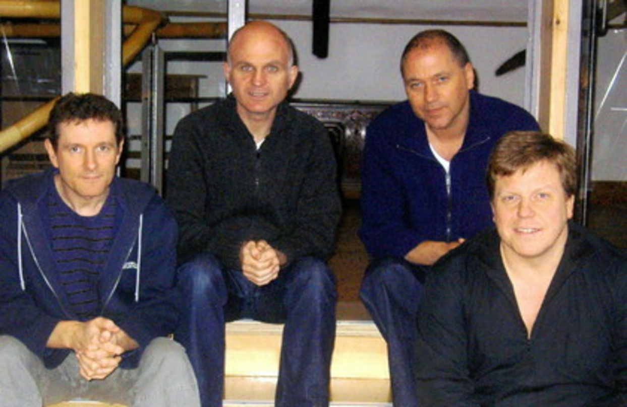 Schlossen Vertriebsdeal (v.l.n.r.): Steve Gardner (Soulfood), Martin Schuhmacher (Nettwerk), Georg Schmitz und Jochen Richert (beide Soulfood)