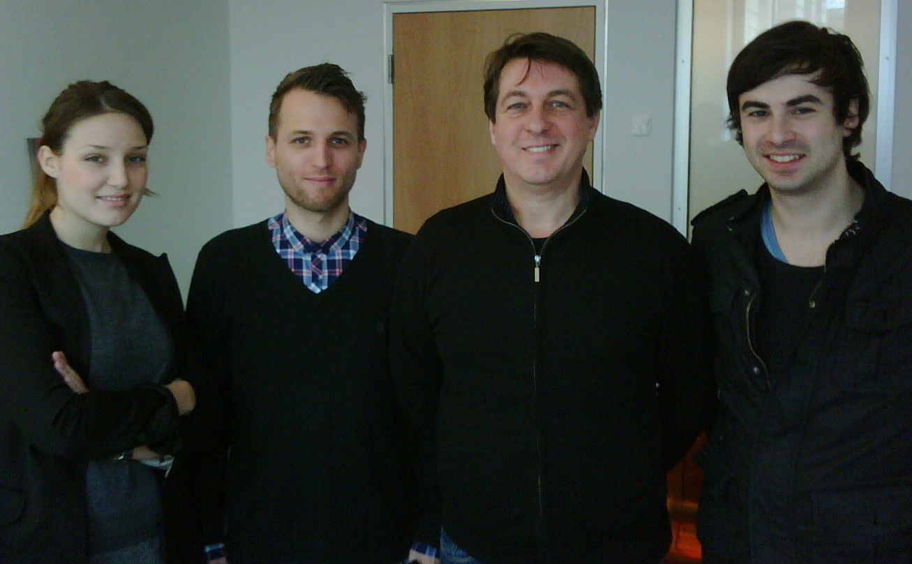 Die neue Partnerschaft besiegelten (v.l.n.r.): Lana Wittig (LASERLASER), Erik Laser (LASERLASER), Fred Casimir (BMG) und Daniel Schmidt (Bakkushan)