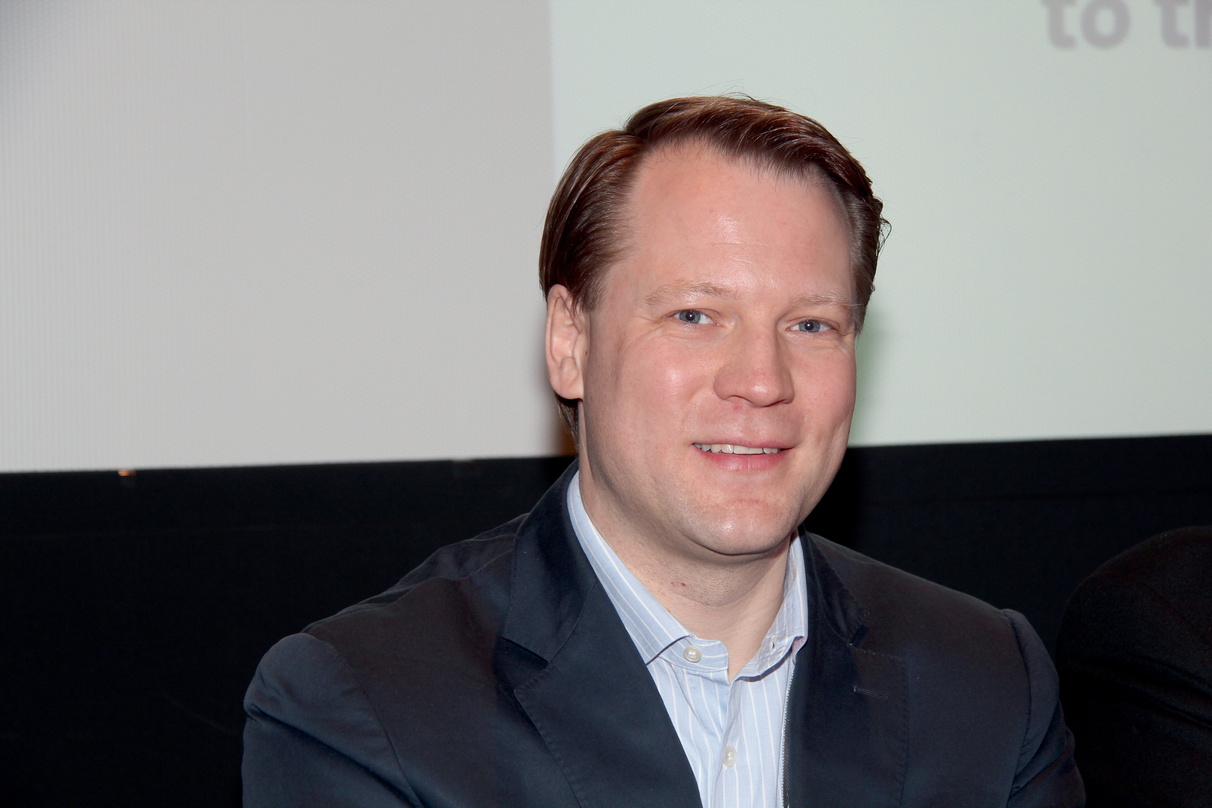 Bindet Featherstone exklusiv an Roba: Christian Baierle