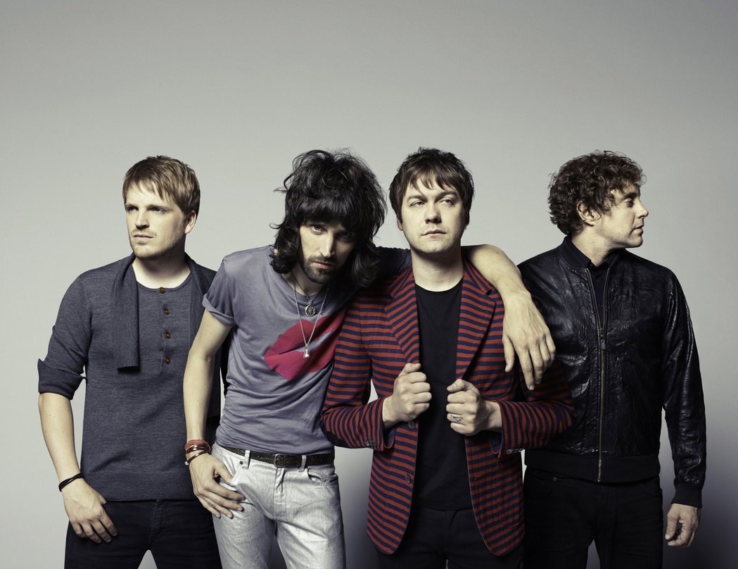Erreichen zum dritten Mal in Folge den Longplay-Gipfel: Kasabian