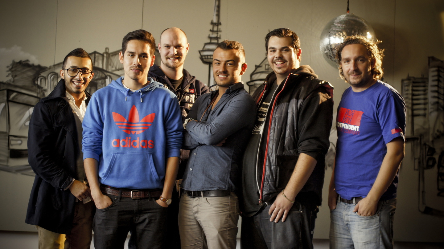 Machten die Zusammenarbeit perfekt (v.l.n.r.): Omer Hrori (Management Ardian Bujupi), Andres Lauer (Artistmanagement Firstlovemusic), Jan Jäger (Geschäftsführer firstlovemusic), Ardian Buj...