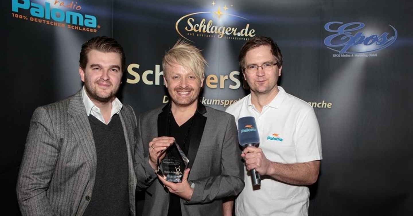 Bei der Awardübergabe (von links): Gregor Nebel, Ross Antony und Henrik Düster