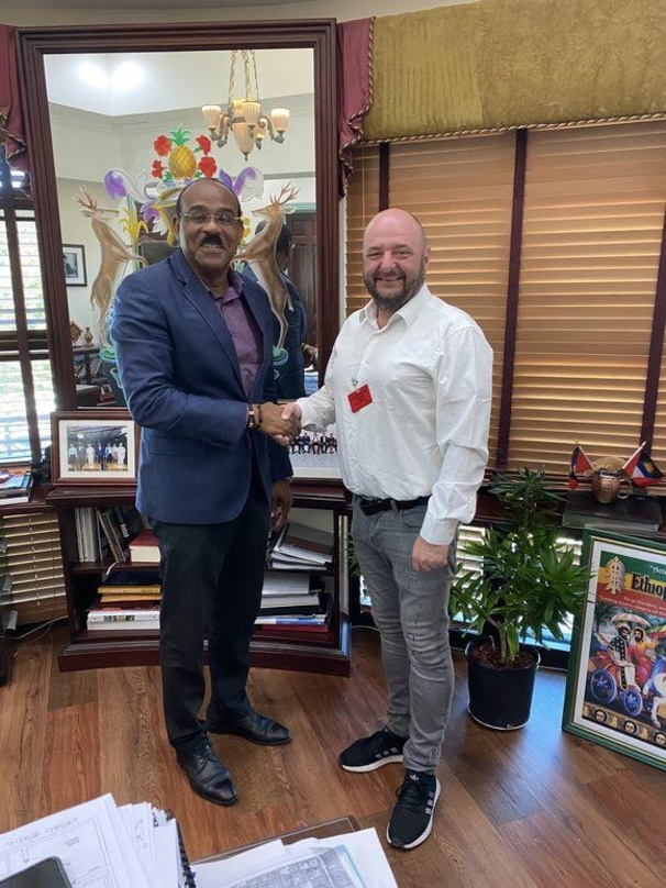Kooperationspartner: Antiguas Premierminister Gaston Browne (links) und Bernd Breiter (BigCityBeats)