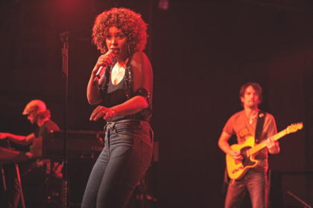 Geht mit neuem Album auf Tour: Joy Denalane, hier beim Music Flash in Berlin