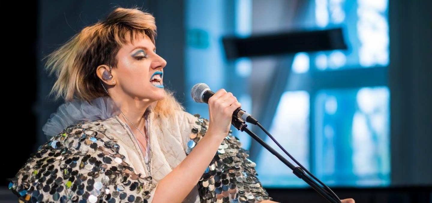 War auf der letzten "listen to berlin"-Compilation vertreten: Olivia Anna Livki