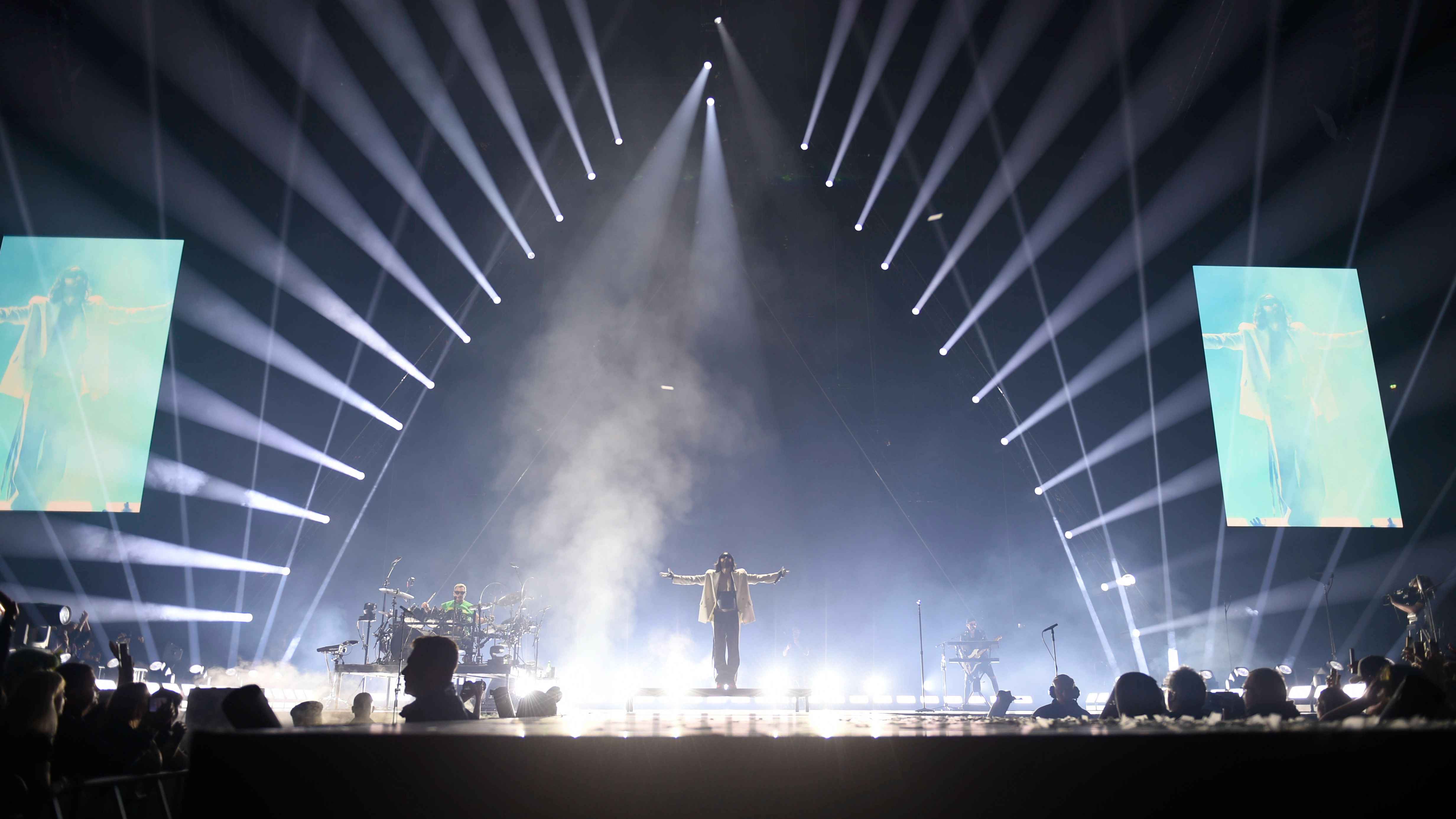 In Köln auf der Bühne der Lanxess Arena: Thirty Seconds To Mars.