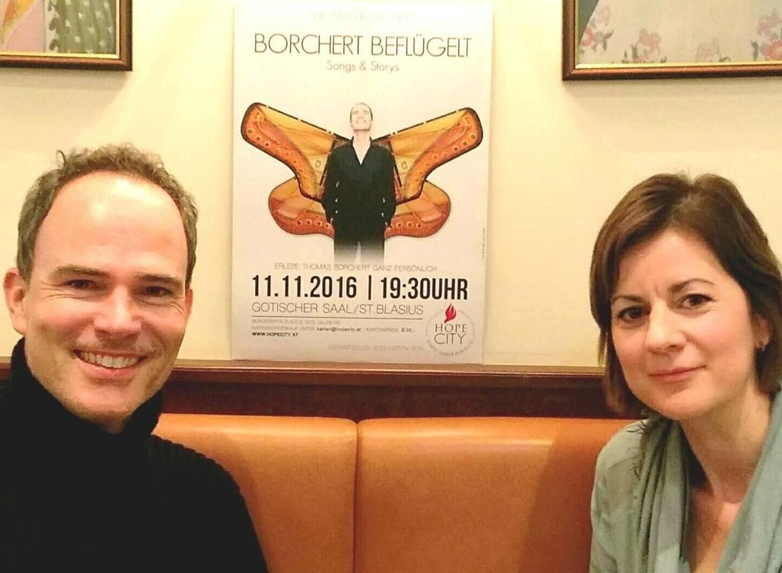 Freuen sich auf die künftige Zusammenarbeit: Stefanie Schlafke (Inhaberin soul-made-music) und Thomas Borchert