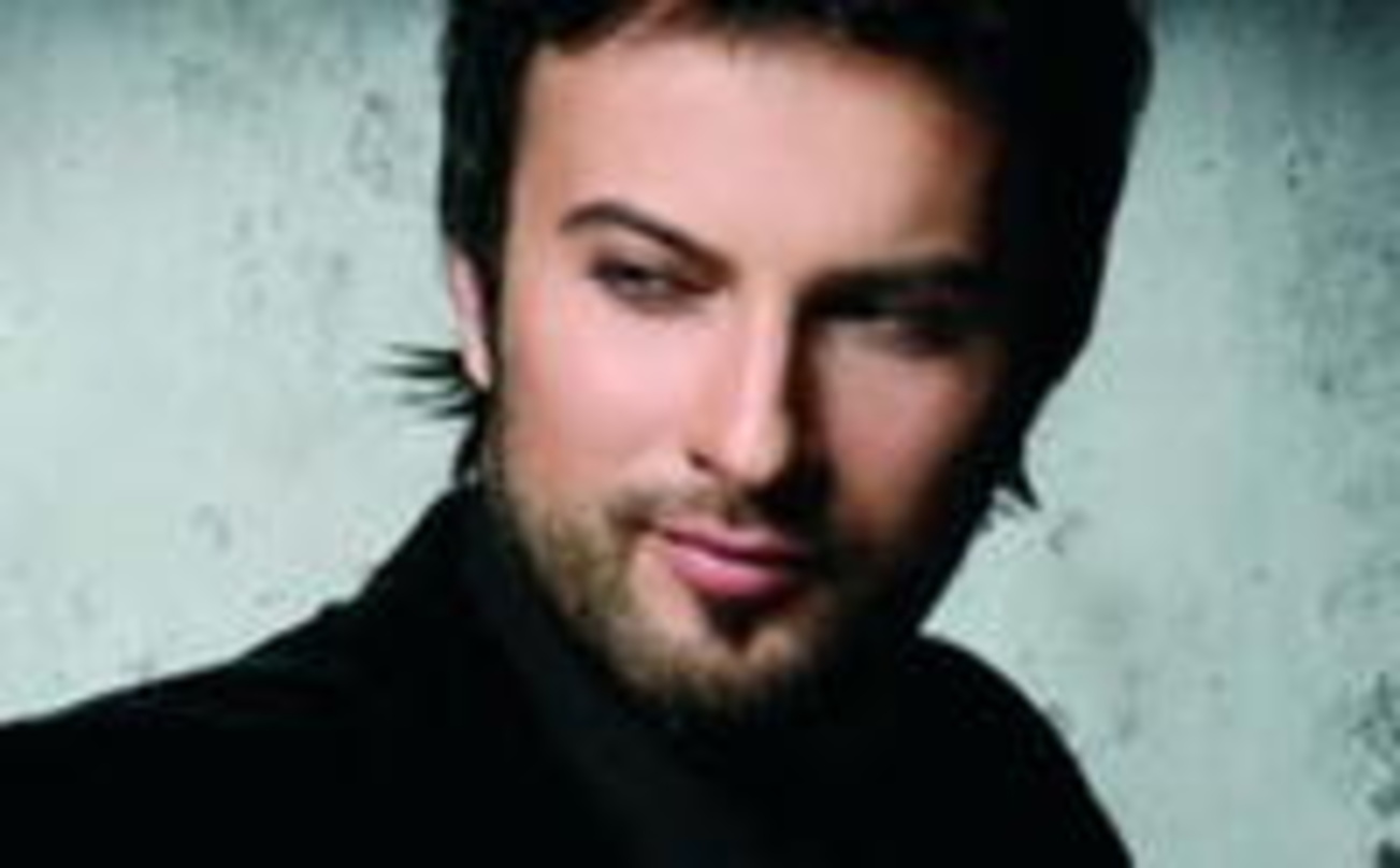 8eb67be14d32e5bd28e549d79d68ad0e854d57a0d412bd5e796b8c76312b65ee Nur zwei Mal live auf deutschen Bühnen: Tarkan