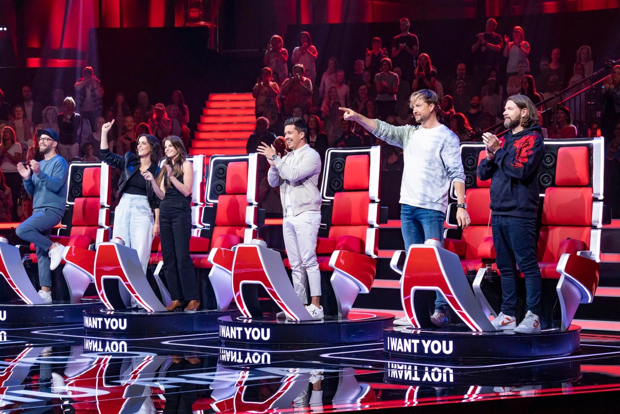 Kümmern sich um die Kandidaten (von links): Mark Forster, Stefanie Kloß, Yvonne Catterfeld, Nico Santos, Samu Haber und Rea Garvey