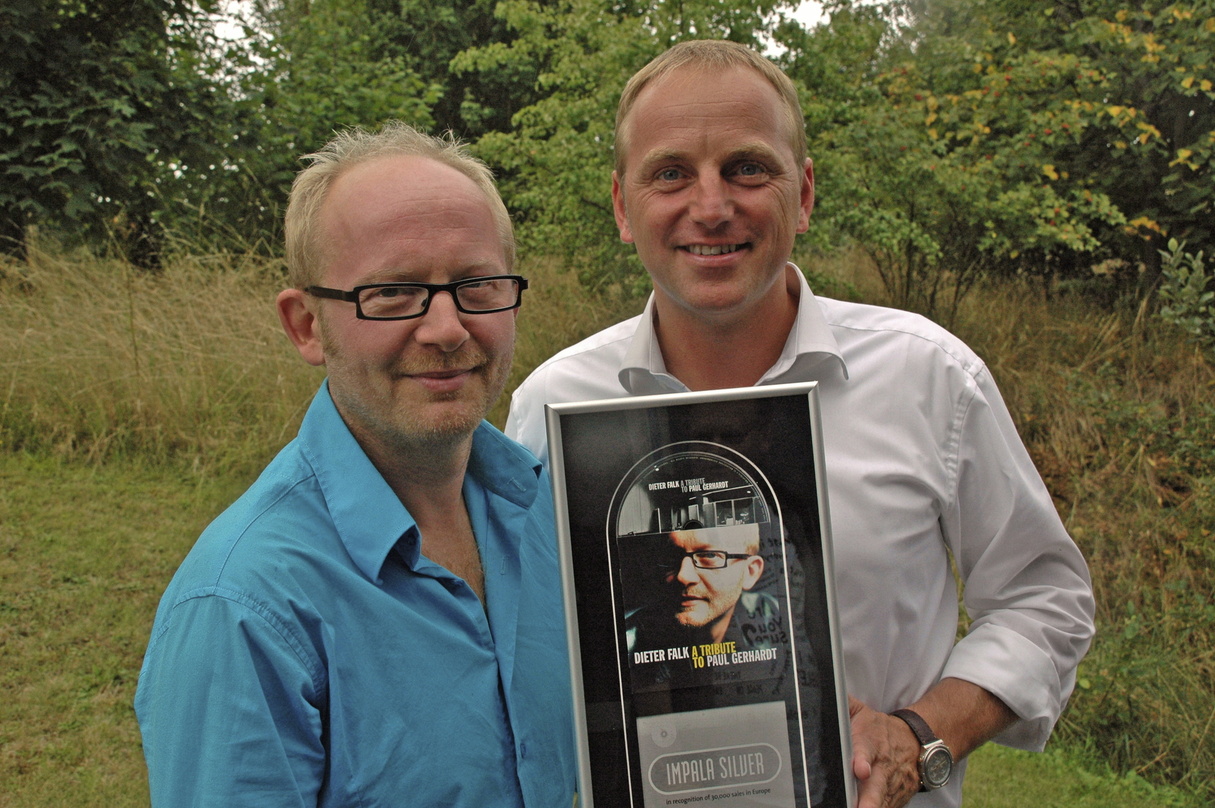 Freuten sich über den Impala Award Silver: Dieter Falk (l.) und Ralf Markmeier (Geschäftsführer Gerth Medien)