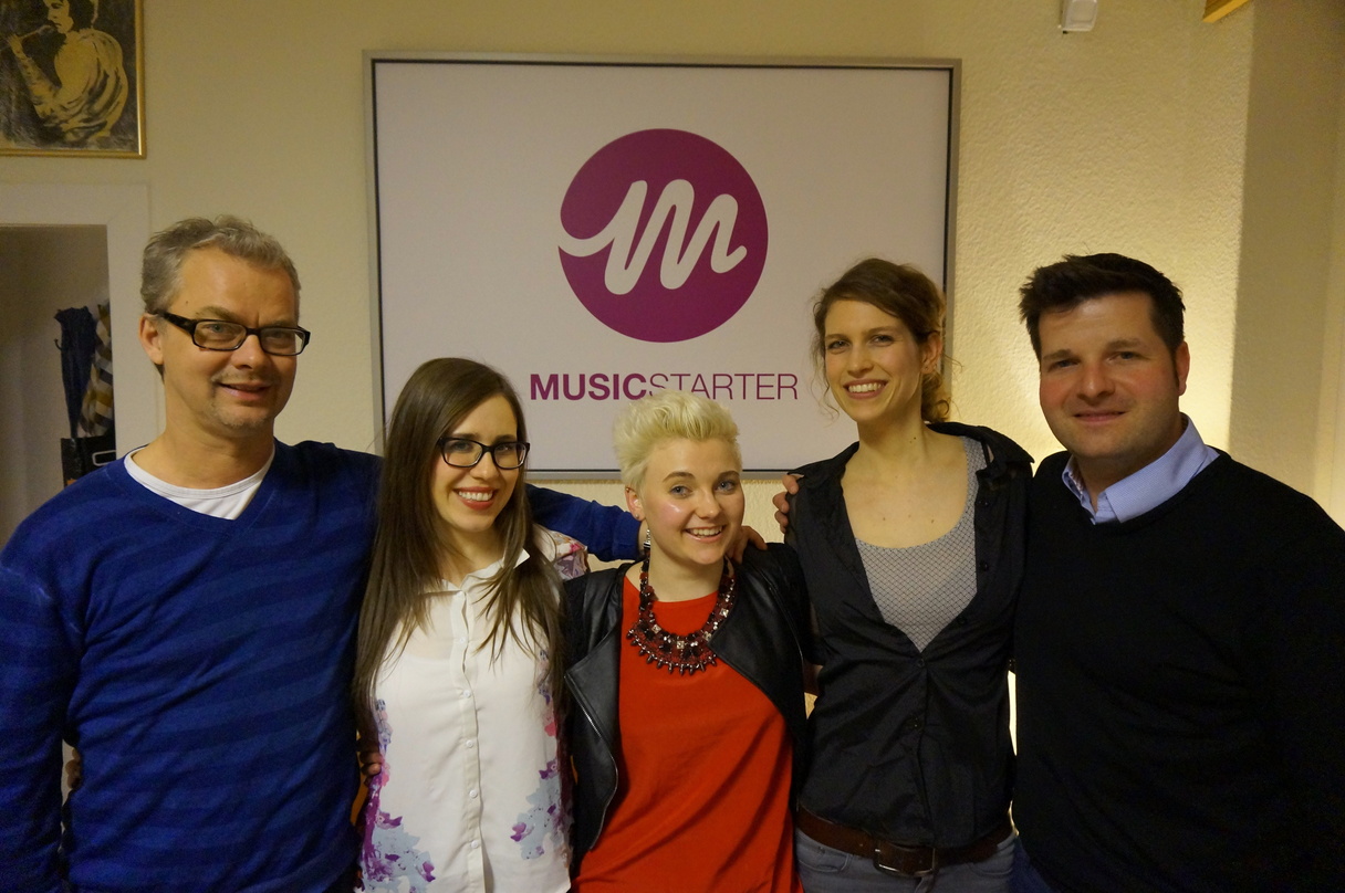 Mit Musicstarter im Frühjahr 2014 zum Eurovision Song Contest (von links): Ingo Politz, die Elaiza-Mitglieder Yvonne Grünwald, Ela Steinmetz und Natalie Plöger sowie Jörg Koshorst