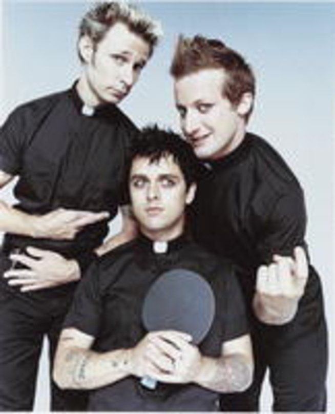 Mit hauchdünnem Vorsprung auf Rang eins: Green Day