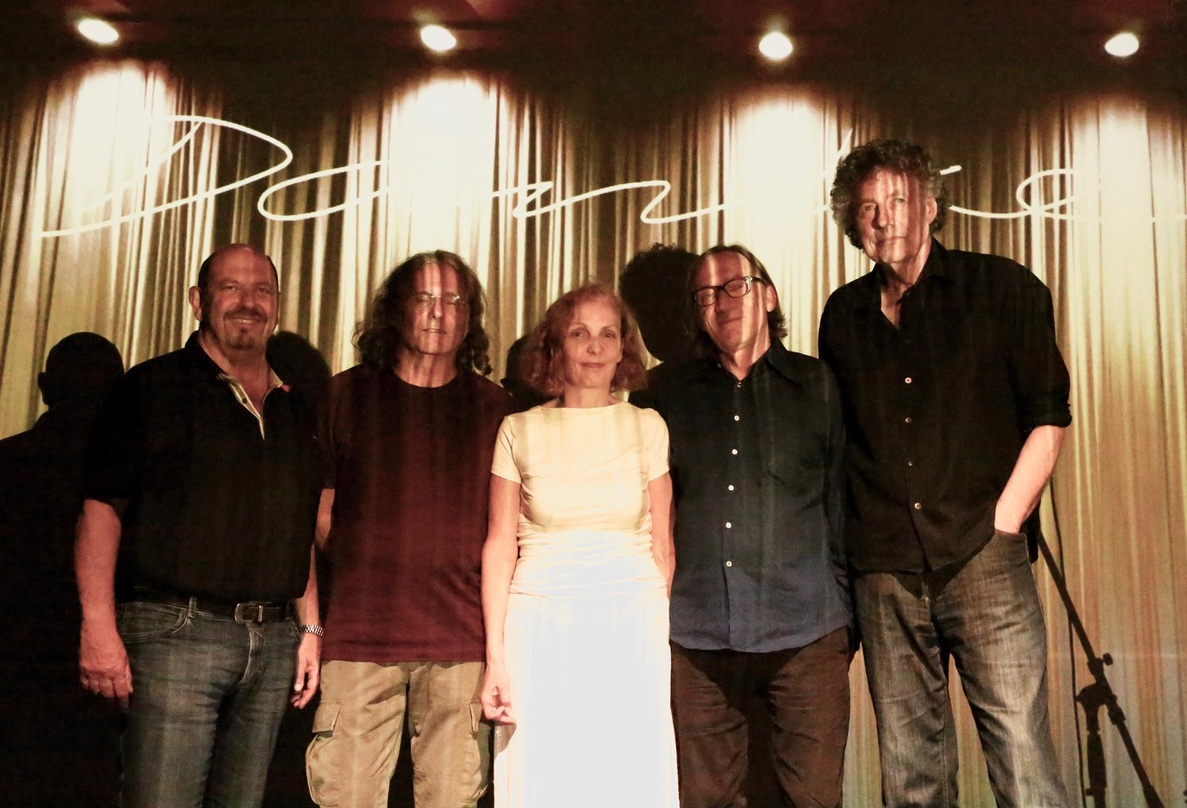 Bei der Albumpräsentation (von links): Artur Silber (Silberpfeil PR), Hans Köhl (Donnerwetter/Cargo), Dagmar Aigner (Blaues Wunder), Gerhard Gerstberger (Visuals) und Jochen Scheffter (Bla...