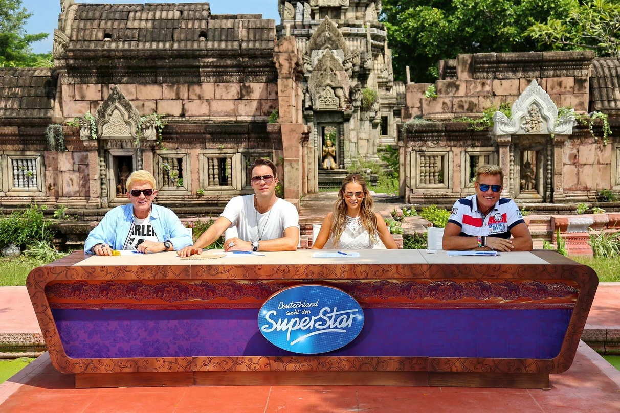 Die Jurymitglieder (v.l.) Heino, DJ Antoine, Mandy Capristo und Dieter Bohlen in Thailand