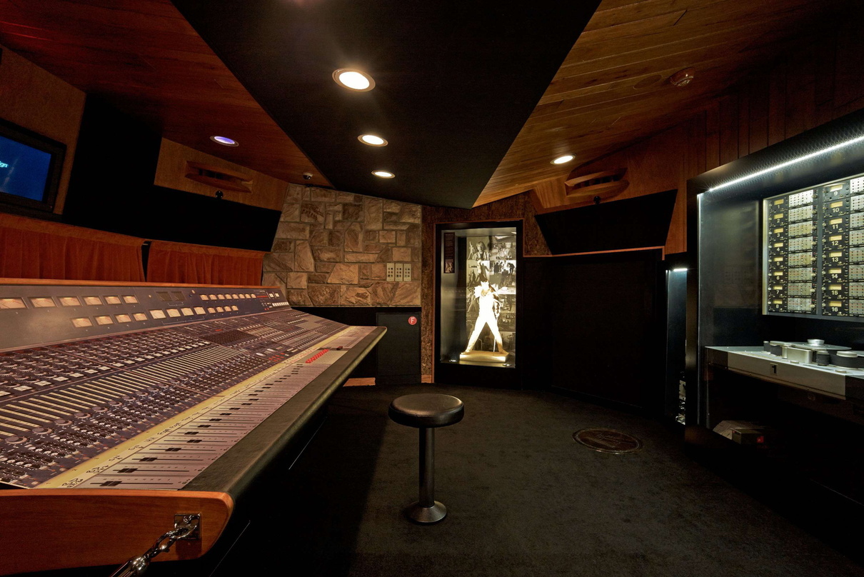 Hier nahmen Queen zwischen 1979 und 1995 sechs Alben auf: Die Mountain Studios Montreux