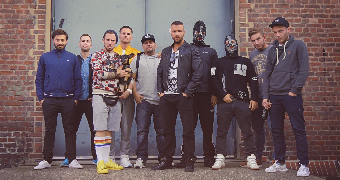 Spitzenteam (von links): Markus Huber (Product Manager Selfmade Records), Thomas Burkholz (Head of Marketing Selfmade Records), Shneezin (257ers), Selfmade-Gründer Elvir Omerbegovic, Favor...
