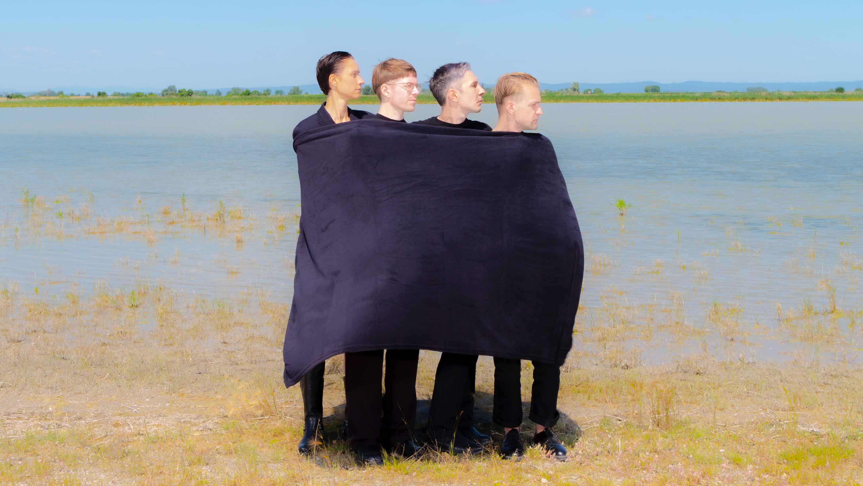Ja, Panik veröffentlichen am 2. Februar ihr neues Album "Don't Play With The Rich Kids".