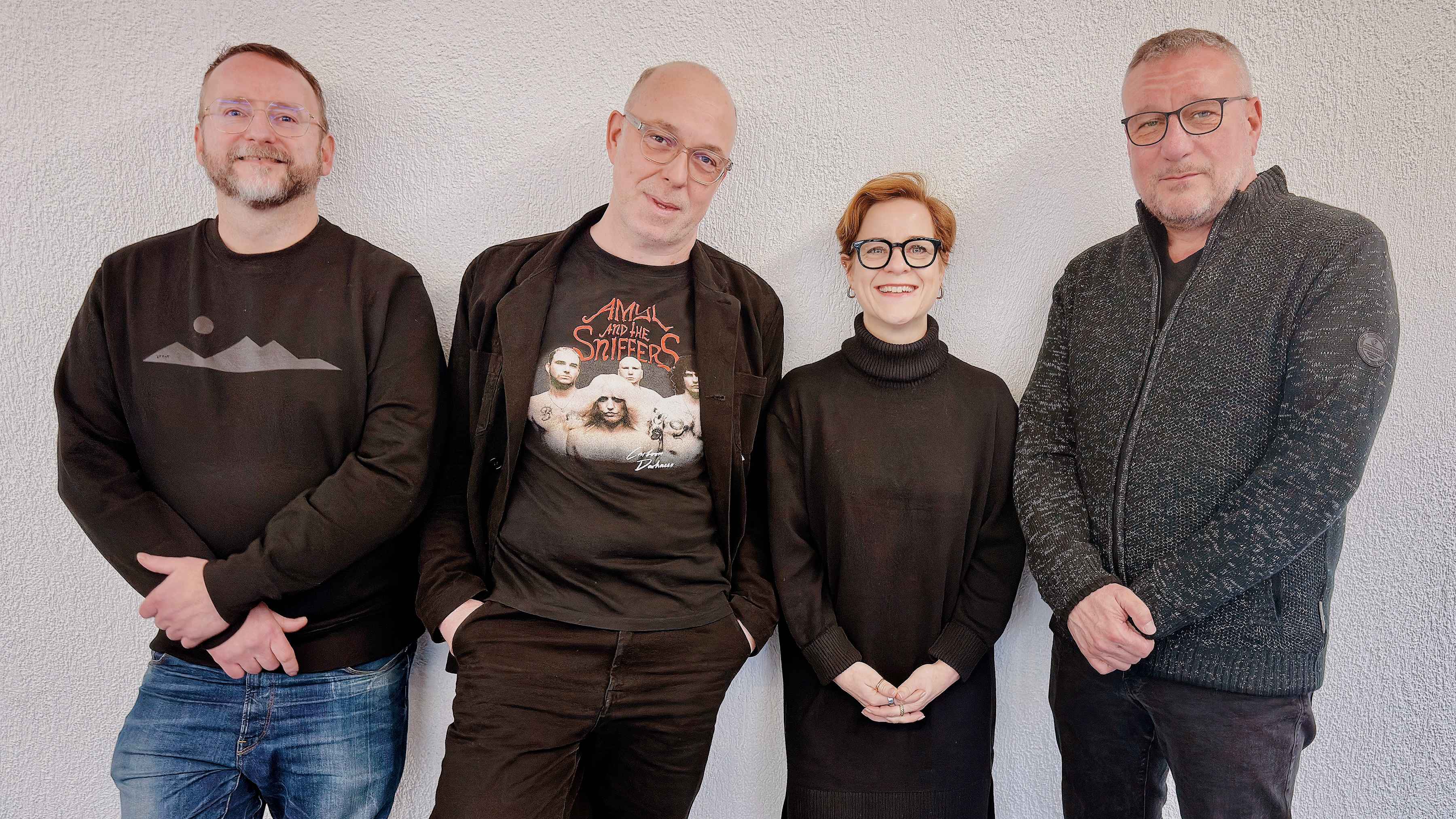 Auf einem Foto (von links): Tobias Trosse (Geschäftsführer), Marc Radermacher (Gründer und scheidender Geschäftsführer), Tina Jürgens (Geschäftsführerin) sowie Christoph Bornefeld Ettmann ...