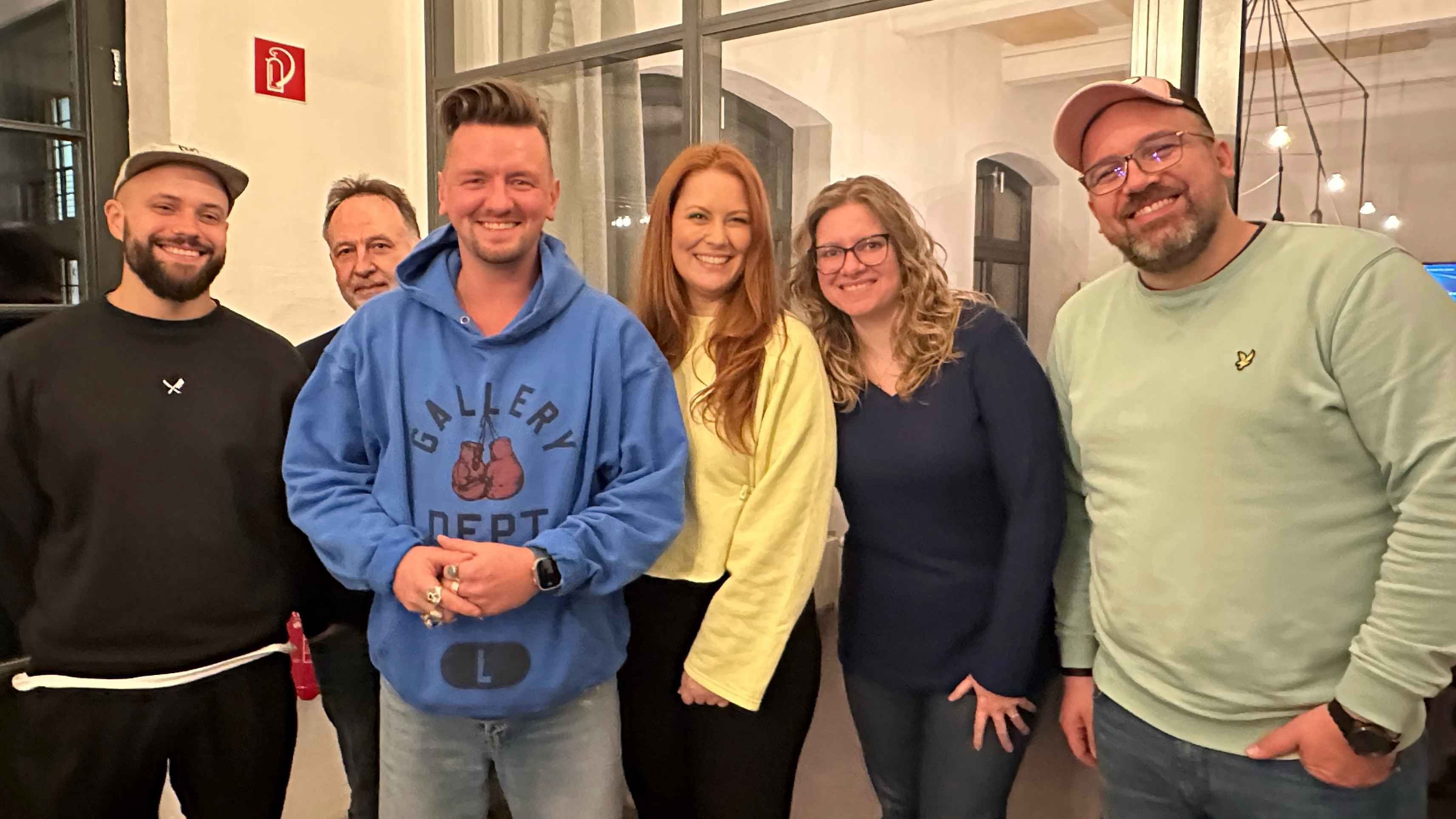 Offizielle Zusammenarbeit: Benjamin Küfner (Management Ben Zucker MPS Hanseatic), Thorsten Brötzmann (Producer Ben Zucker), Ben Zucker, Alexandra Ziem (Head of Believe Music Publishing Ger...