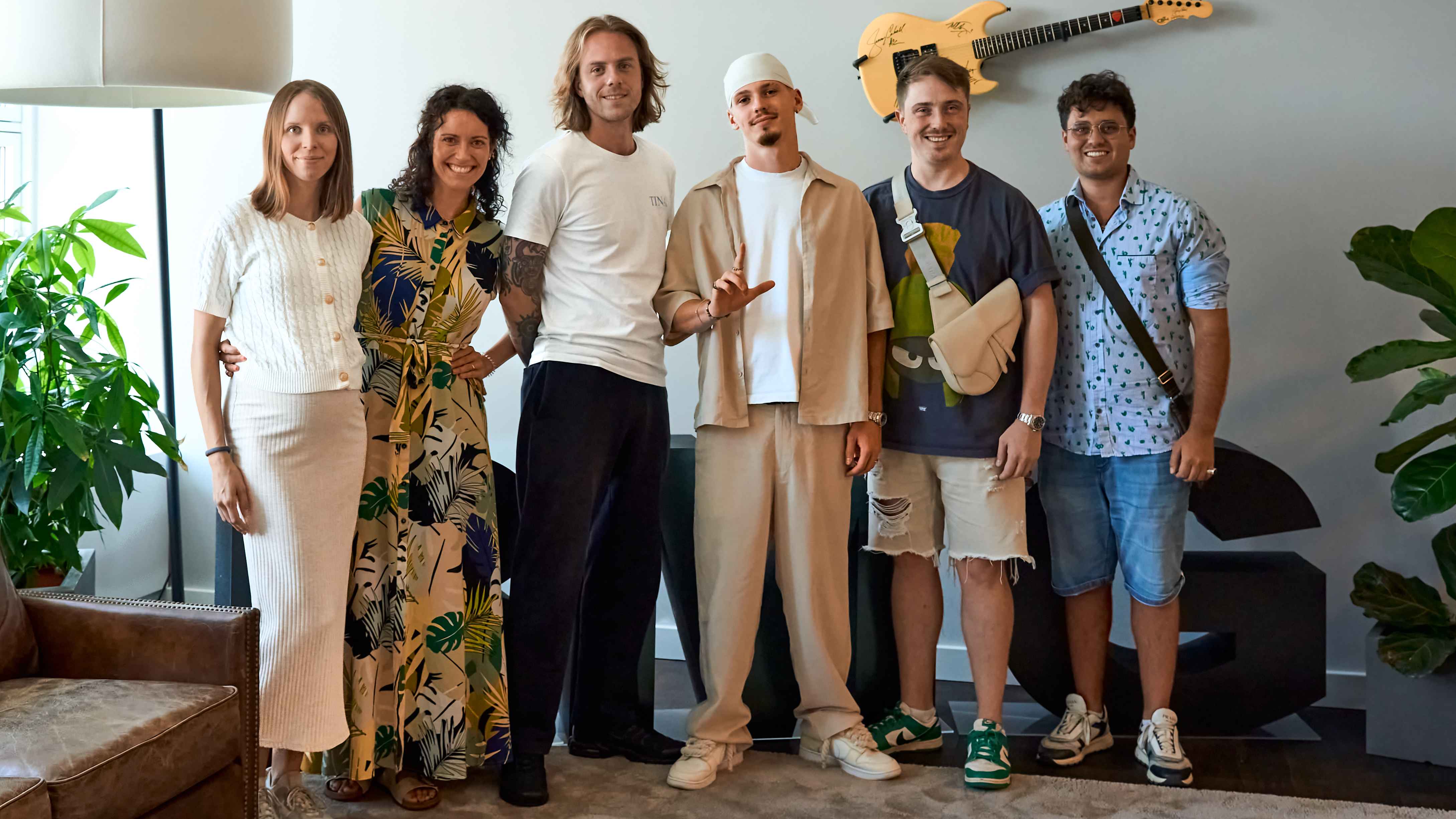 Bleiben Partner (von links): Shelsea Brühl (Director Product Marketing BMG), Jana Vejmelka (Senior Director Business & Legal Affairs BMG), Lucas Wolf (Senior Manager A&R Frontline Recordin...