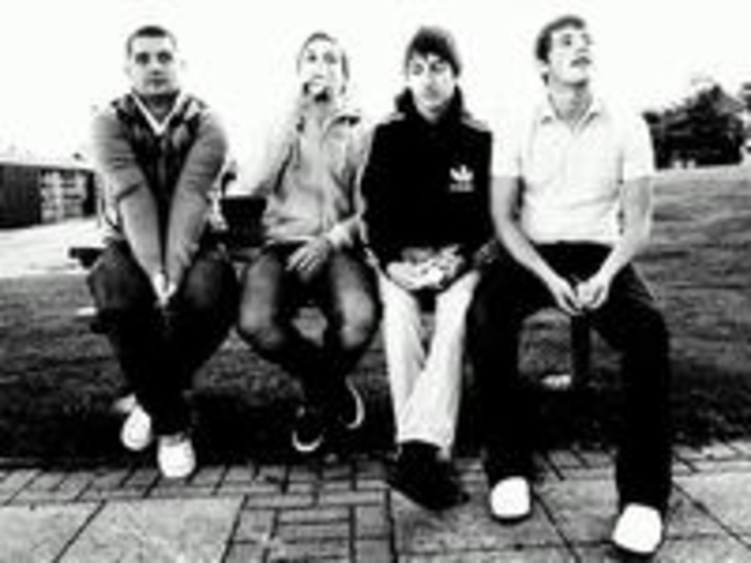 Mischen die britische Hitliste auf: Arctic Monkeys