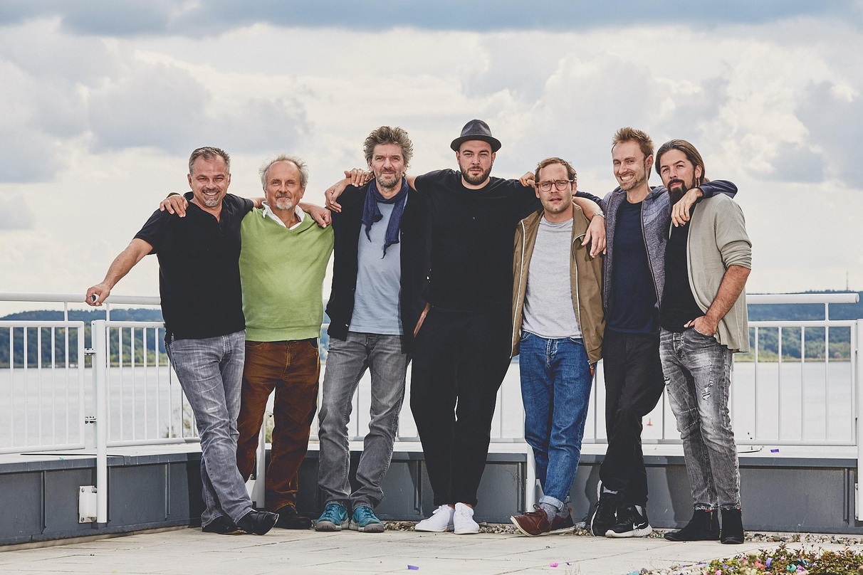 Rief als Männerrunde Reaktionen im Netz hervor: die Jury für den Deutschen Musikautorenpreis 2018 mit (von links) Ralf Wengenmayr, Wolfgang Motz, Helmut Oehring, Simon "Sera Finale" Müller...
