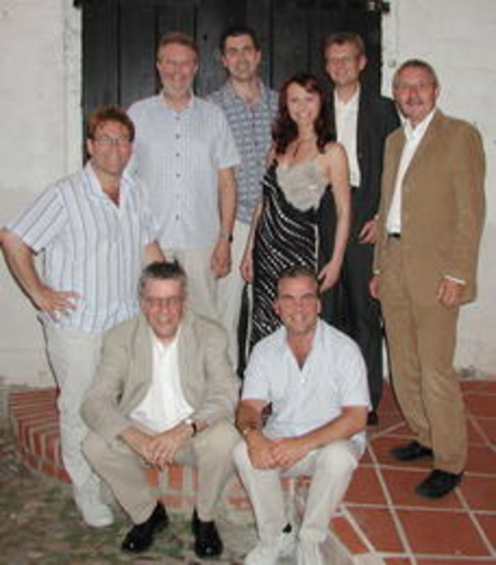 Get Together in Diedersdorf (v.l.n.r.): Robert Muhrer (Midsommar), Michael Böttcher (sitzend, Peer Productions), Leif Svensson, Ronnie Nilsson, Erica Sjöström, Stellan Hedevik (sitzend, al...