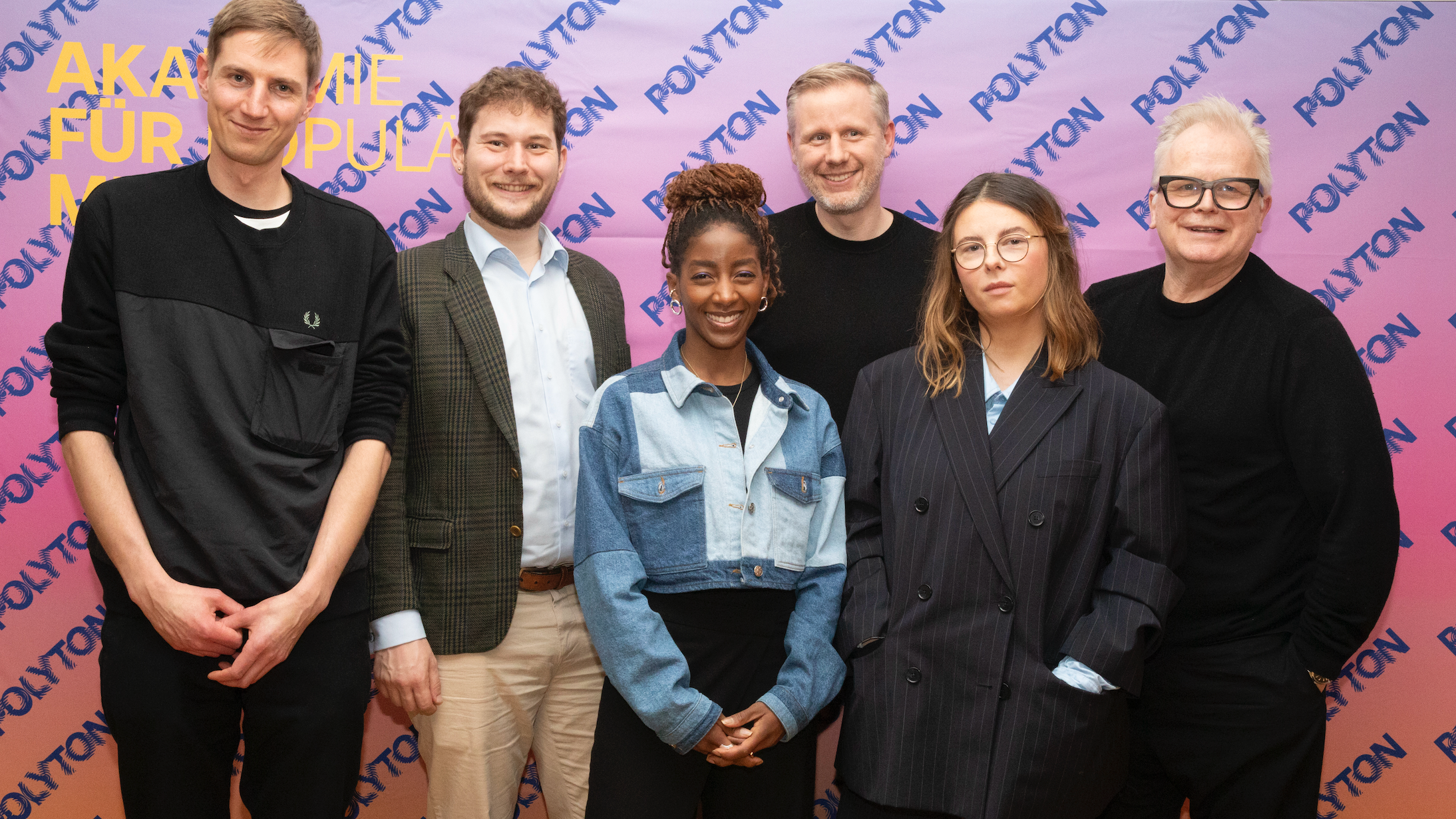 Sprachen beim "Polytisch-Diskurs" über das Thema Musikstreaming (von links): Kristoffer Cornils (Moderation), Niklas Nienaß (Mitglied des Europäischen Parlaments), ShaNon Bobinger (Moderat...