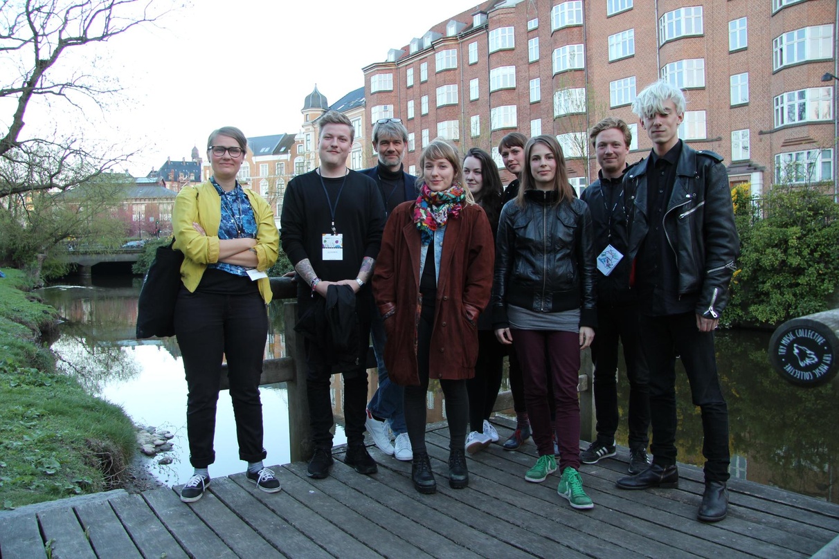 Betrieben wieder Kultur - austausch zwischen Hamburg und Aarhus (von links): Victoria Skoglund, Erik Hässelgärde (beide Upsweden), Jesper Mardahl (Promus), die Hamburger Künstlerin Lùisa, ...