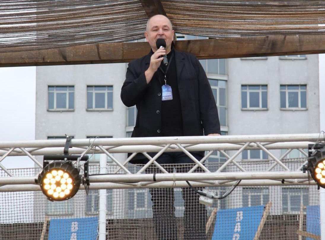 Begrüßte die Gäste beim fünften Semmel Sommerfest: Dieter Semmelmann