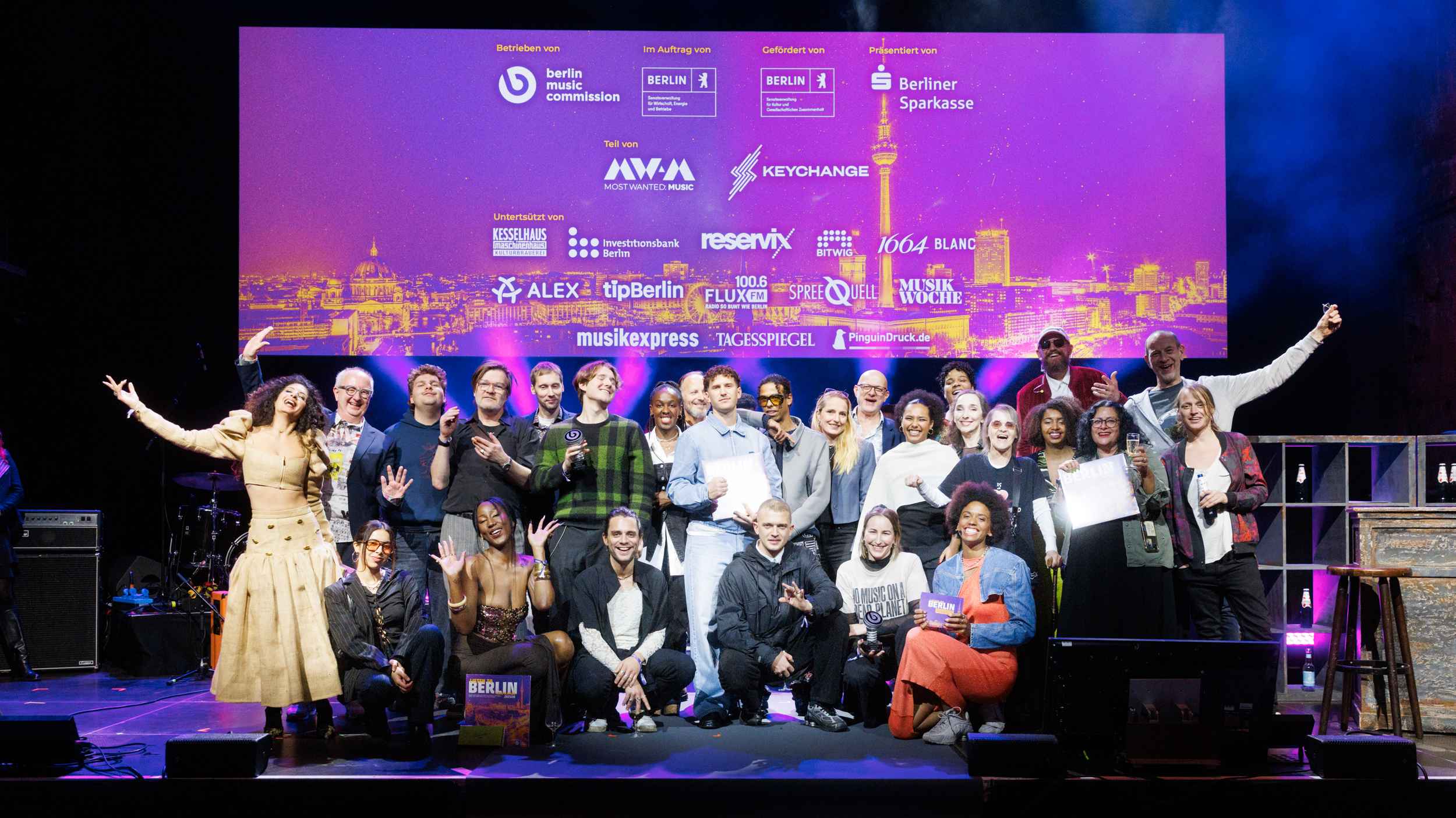 Freuten sich gemeinsam: die Preisträger:innen des Listen To Berlin: Award.