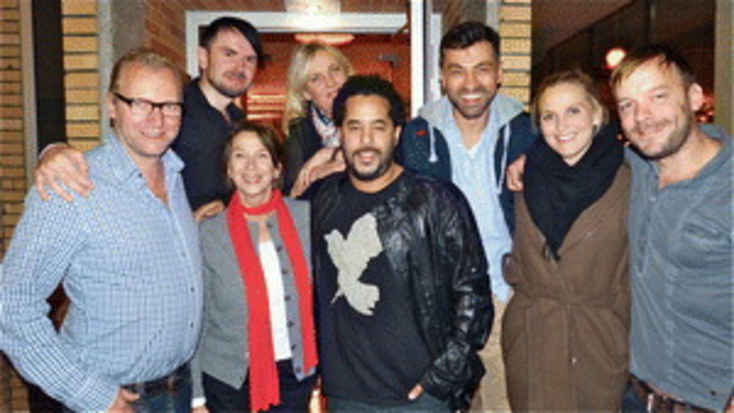 Der Künstler und sein Team von Universal Music (von links): Thorsten Klages (Director New Media PIL/VEC), Thomas Thyssen (Presse promotion), Promoterin Margherita Sow, Promoterin Tatjana S...