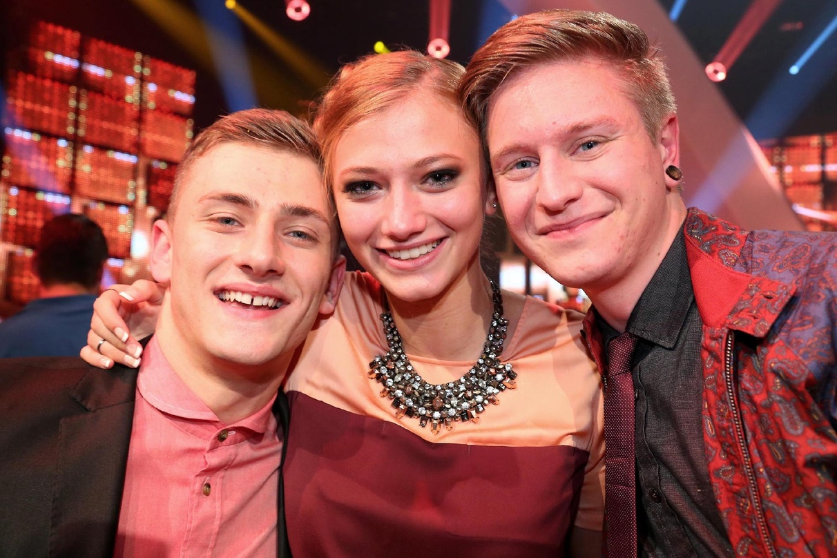 Siegten beim vorgezogenen Finale von Rising Star: Leonie, Julian (rechts) und Maximilian von Unknown Passenger