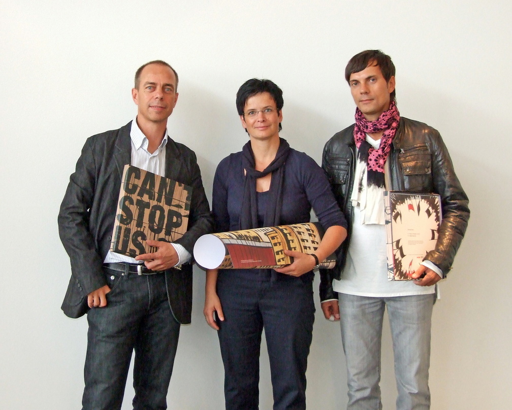 Verbinden Musik, Mode und Kunst: Jörg Hahn (l., Geschäftsführer optimal media production), Grit Schreiber (Prokuristin optimal media production) und Raik Hölzel (Head of Communication 8 1/...