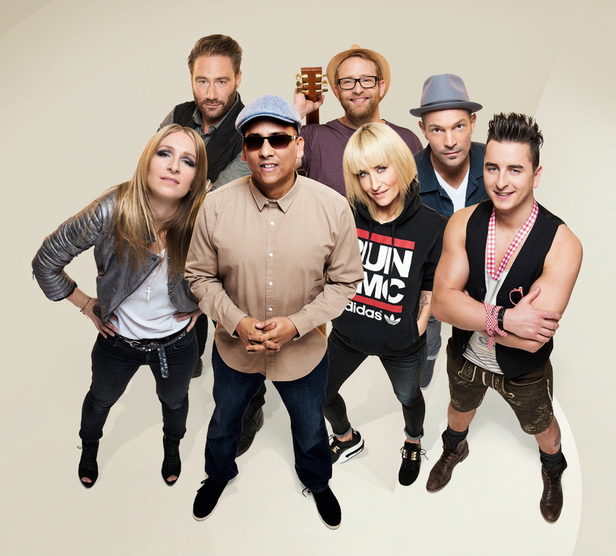 Singen gegenseitig ihre Songs (von links): Sandra Nasic, Sasha, Xavier Naidoo, Gregor Meyle, Sarah Connor, Roger Cicero und Andreas Gabalier