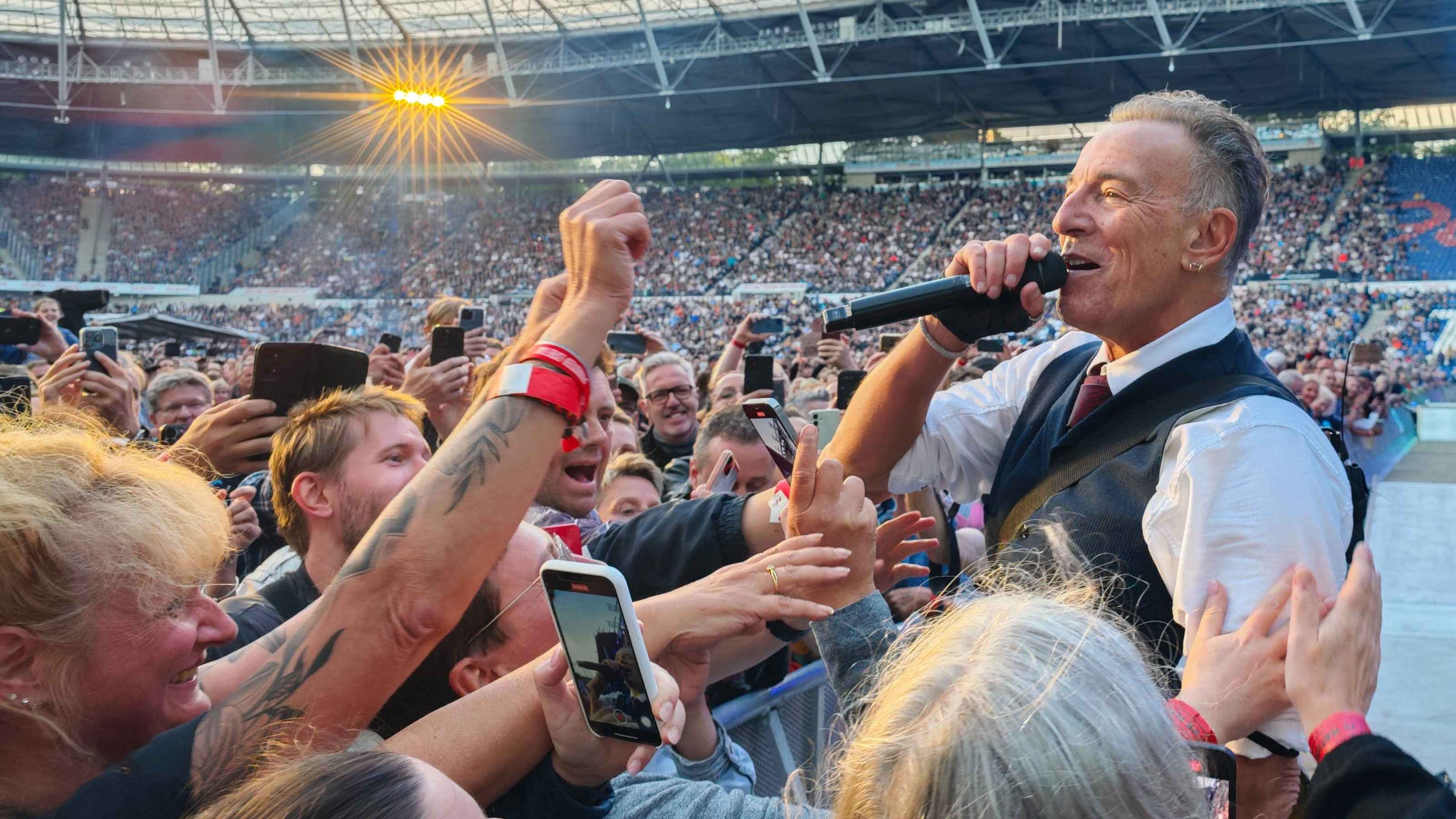 Spielte vergangenes Jahr auch in Deutschland: Bruce Springsteen, hier in Hannover.