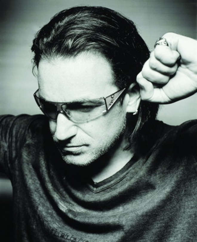 Betätigt sich journalistisch: Bono