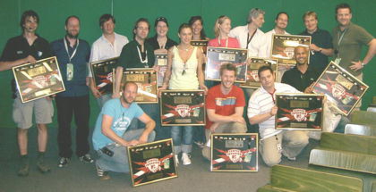 Inszenierten die Preisverleihung in Regensburg: die Teams von Radar, Contra und MTV