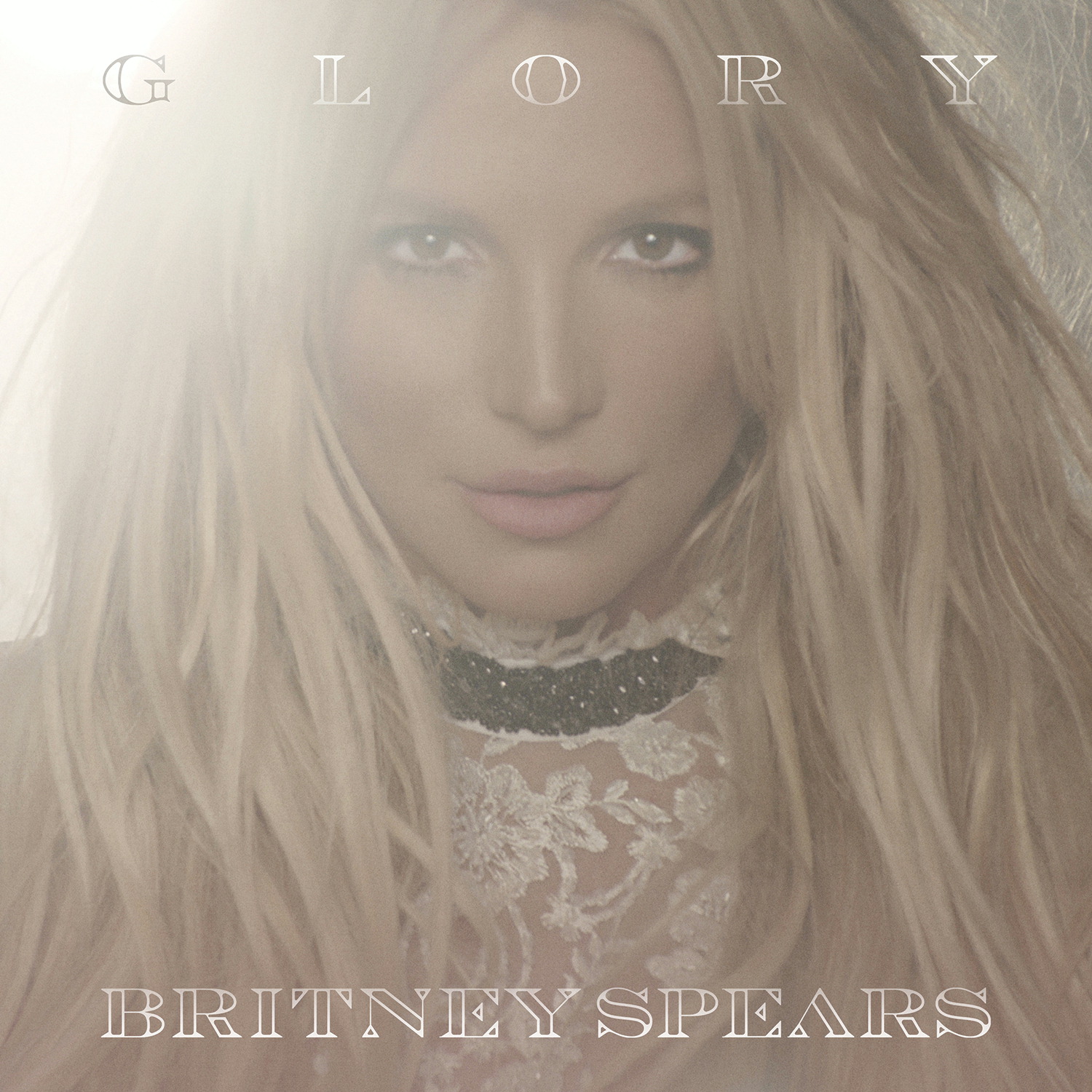 Britney Spears – Glory
