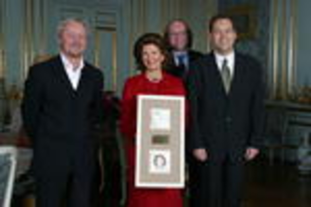 Schwedischer Hofstaat (v.l.n.r.): Gert Holmfred, Ihre Majestät Königin Silvia, Marketing Director Marko Söderström und Marketing Manager Göran Israelsson