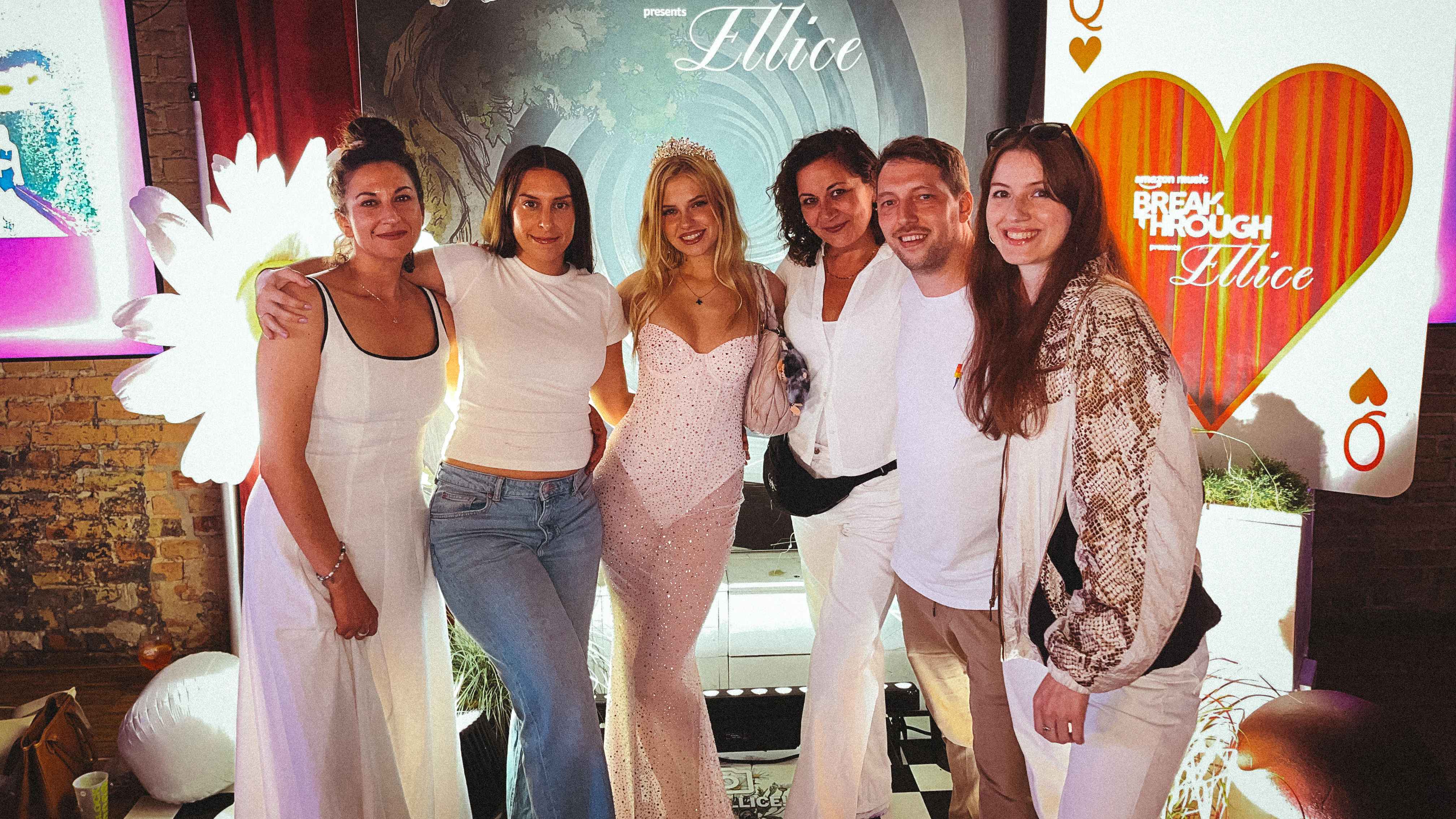 Feierten gemeinsam Geburtstag (von links): Illy Korda (Managerin, Bam Bam Music), Dilara Balantekin (Senior Artist Relations Managerin, Amazon Music), Ellice, Suna Göckeritz (Director Cult...