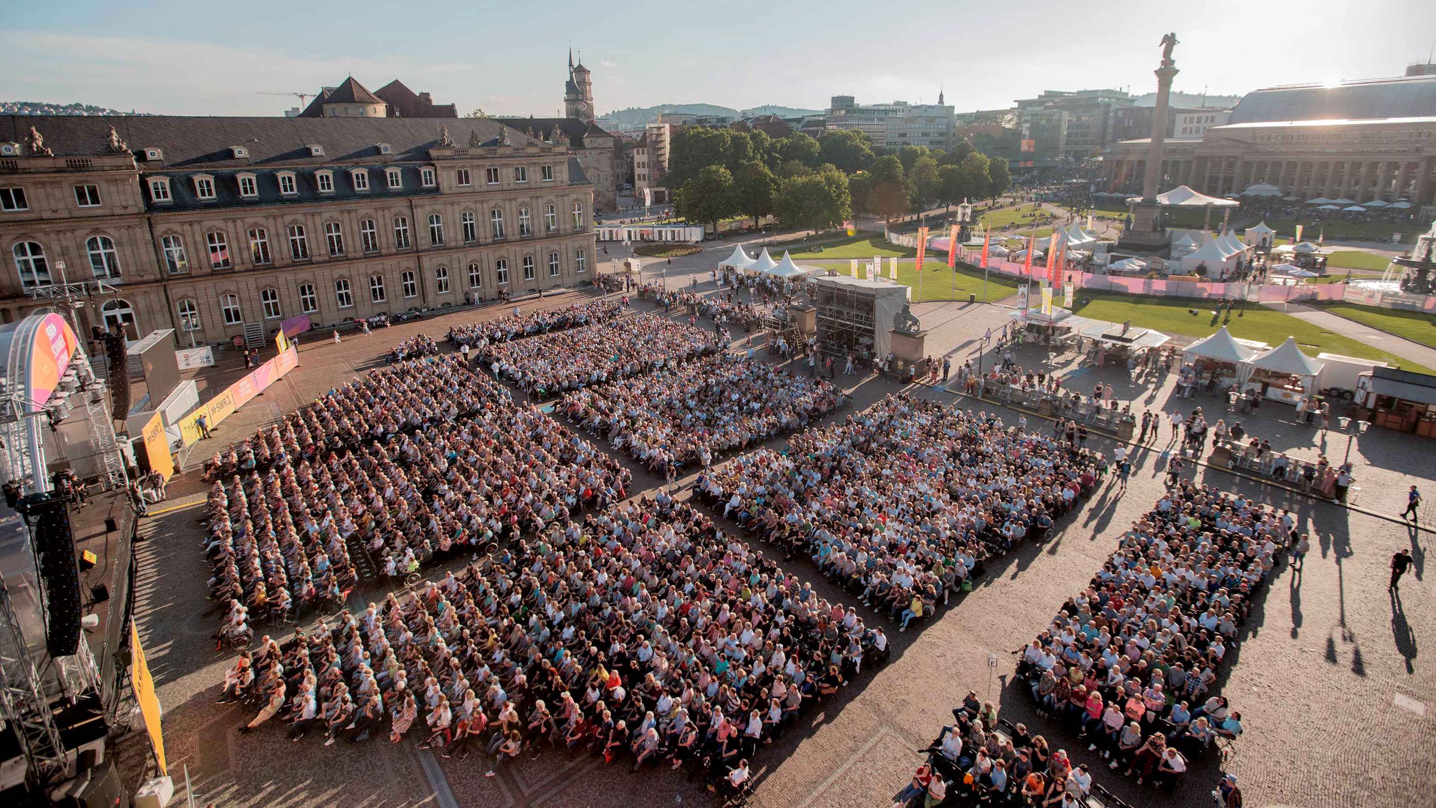 Wird weiterhin auf dem Stuttgarter Schlossplatz residieren: das SWR Sommerfestival.