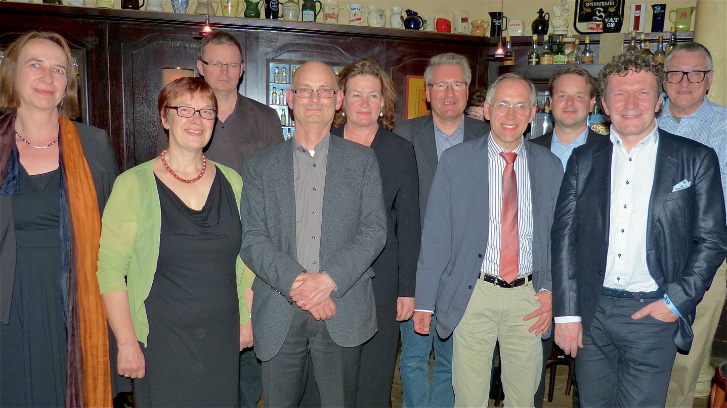 Feierten das 25-jährige Bestehen des Klassiklabels Tacet: (von links) Karin Koellner, Annette Spreer, Robert Grubstadt, Andreas Spreer, Julia Zancker, Johannes Gebhardt, Tom Spogis, Malte ...